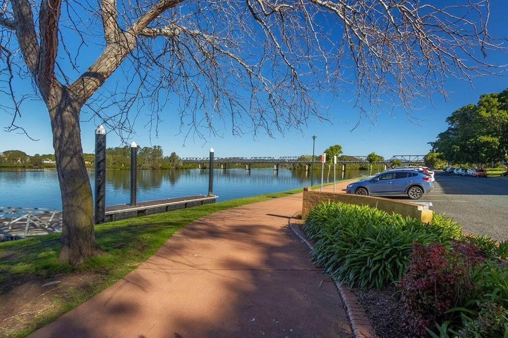 Home Plus Taree Cbd Exterior photo